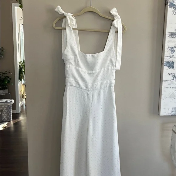 Alexis Lincoln Bow Jumpsuit in white with Polka Dot print Size medium